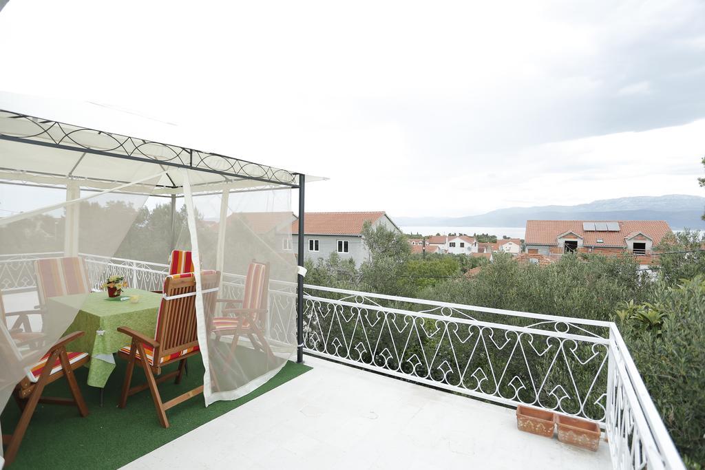 Apartment Magnolia Supetar Cameră foto