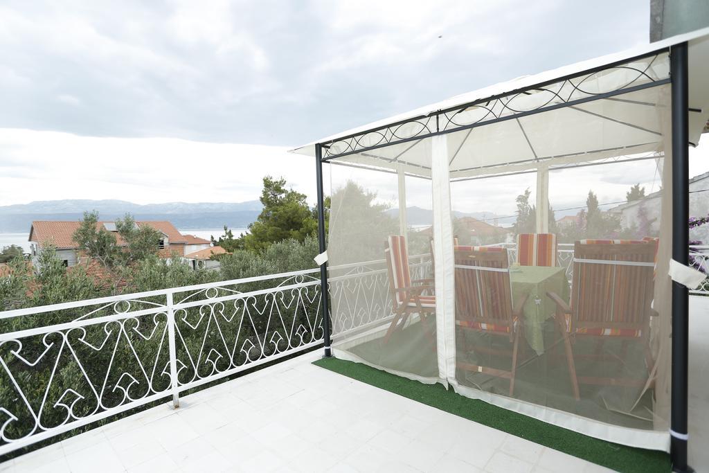 Apartment Magnolia Supetar Cameră foto